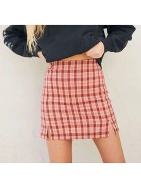 Brandy Melville high waisted plaid slit mini skirt red/tan XS